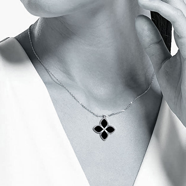 Brand New Lovely Four Leaf Clover Black Shell  Stainless Steel Lady Women necklace