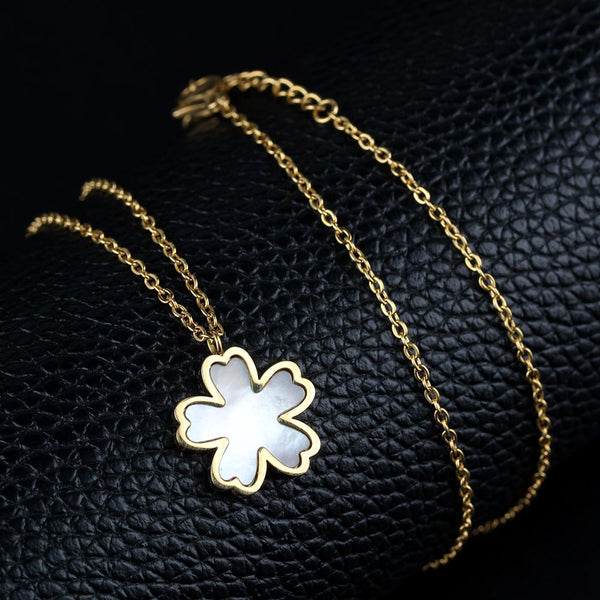 Brand New Gold Lovely Flower White Shell Stainless Steel Lady Women necklace