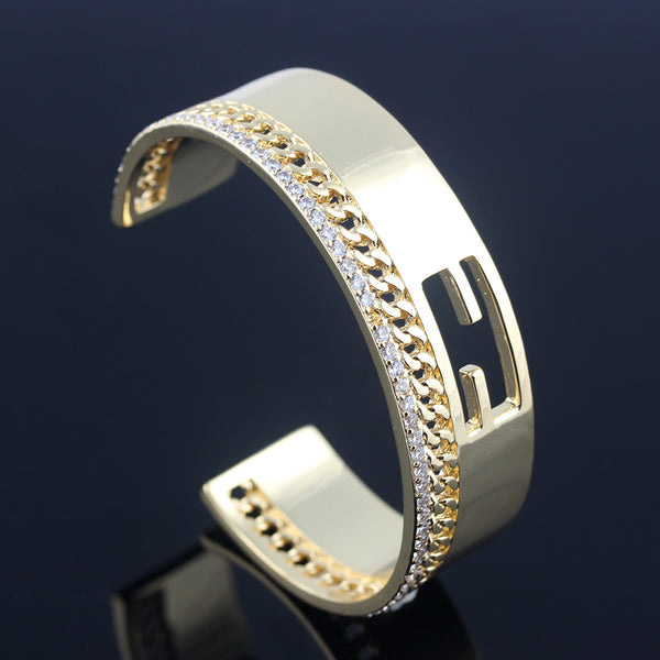 Design photosensitive surface metal sense stitching chain flash drill opening C-shaped bracelet