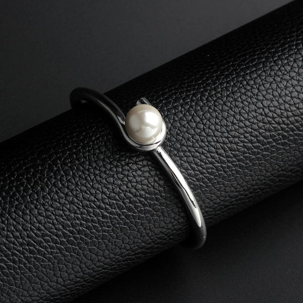 Elegant Multi Element Metal Linear Twisted Pearl Steel Women Cuff bracelet