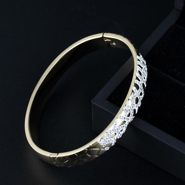 Irregular diamond pattern flash diamond light luxury bracelet